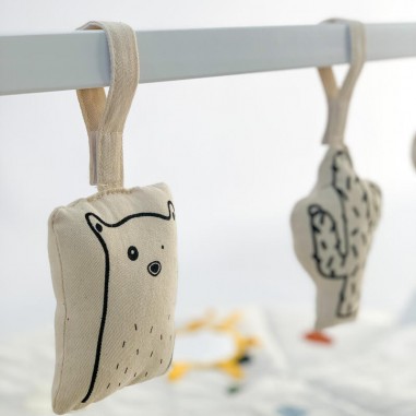 Arche D Eveil Jumeaux Tipi Play Gym Bois Blanc Avec Jouets Childhome
