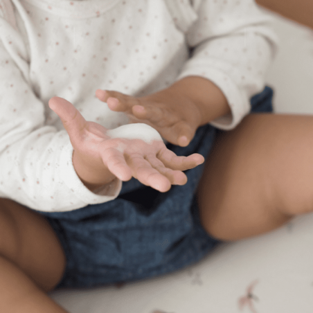 Mousse désinfectante pour mains 250ml Béaba : douce pour bébé, intraitable contre les microbes
