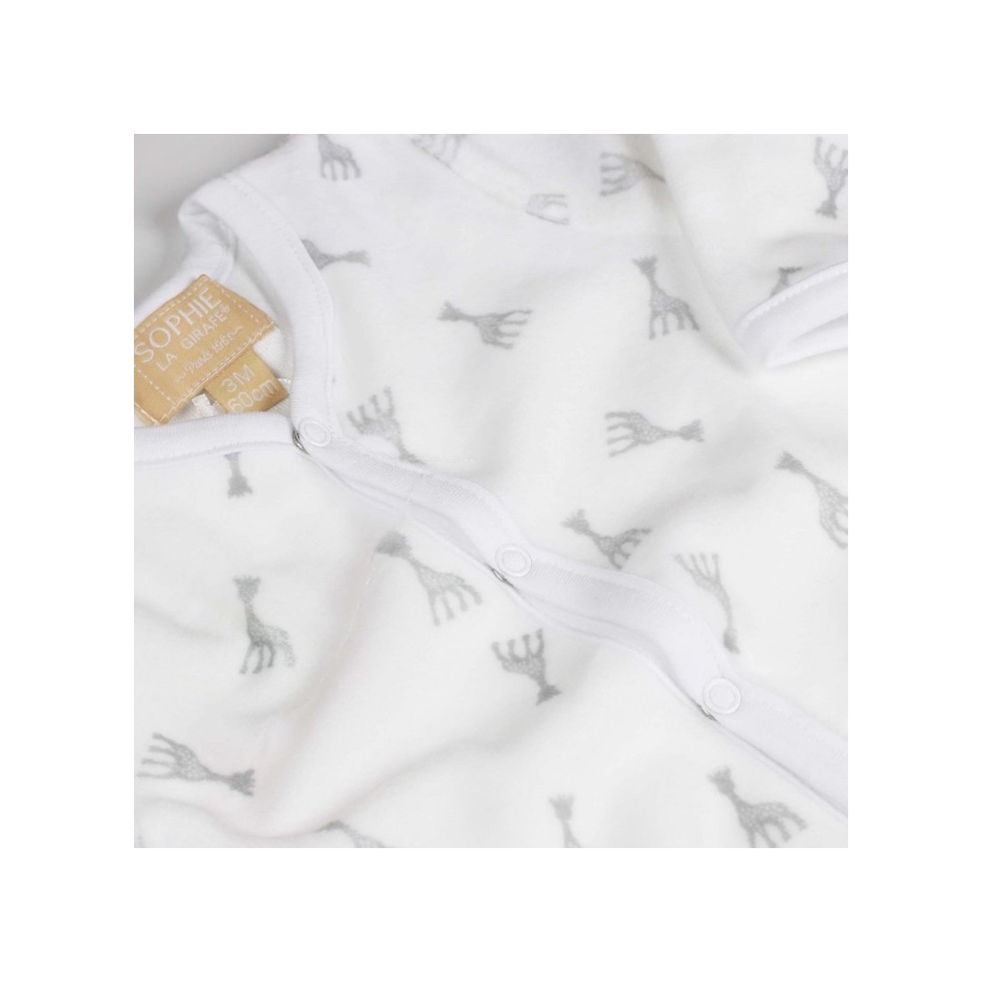 Pyjama naissance écru en velours jacquard - Sophie la girafe© ☆ Trois Kilos  Sept