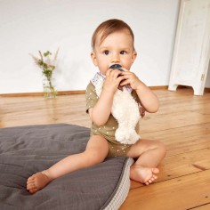 Doudou Attache-Tétine Tiny Farmer Mouton Lässig 2
